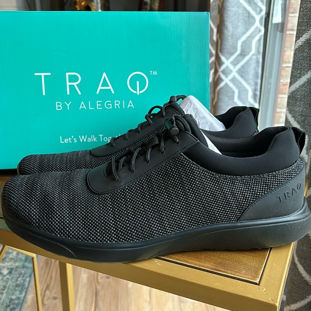 Traq by alegria QUANTUM walking shoe size 48 new in box
